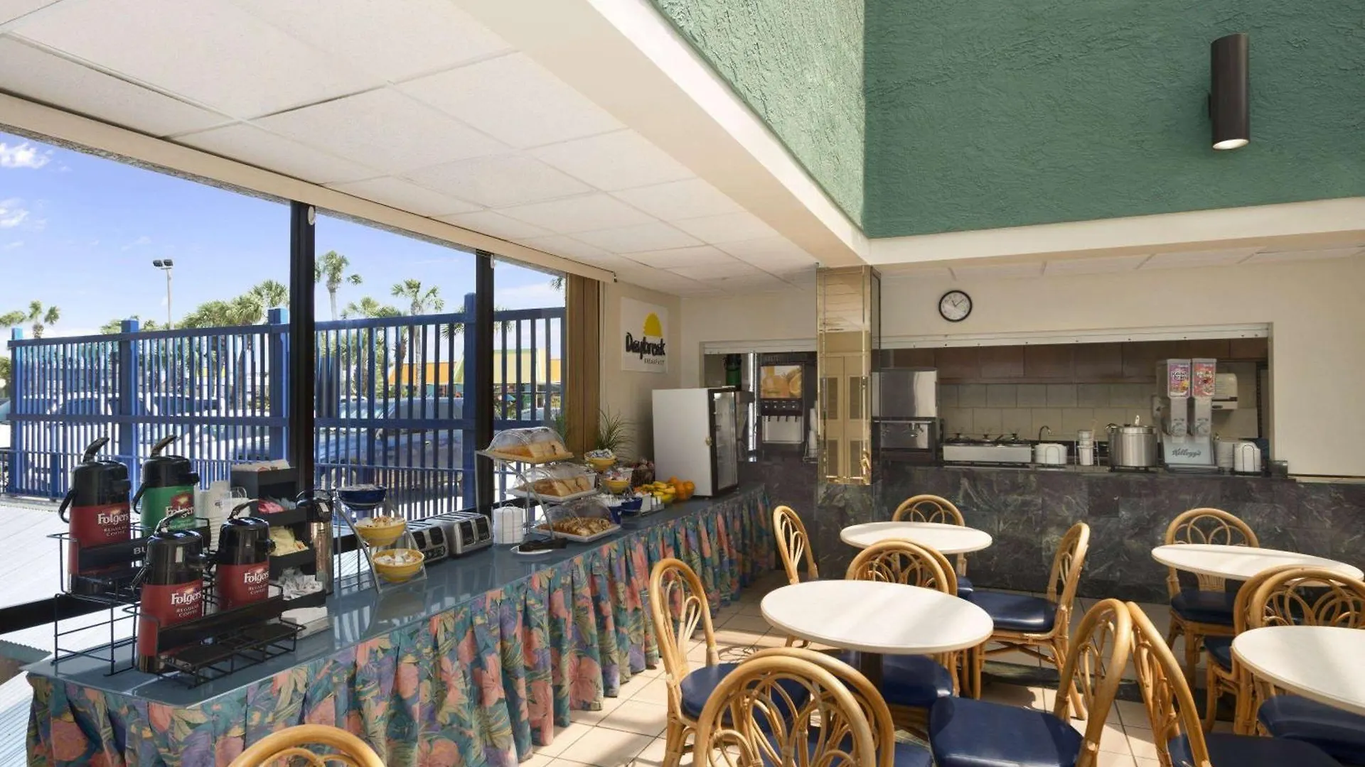 Days Inn By Wyndham Panama City Beach/Ocean Front États-Unis