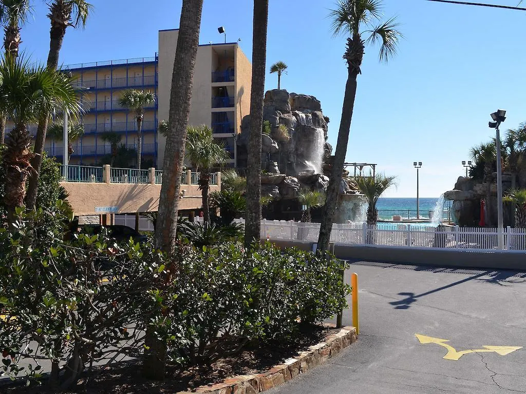 Days Inn By Wyndham Panama City Beach/Ocean Front