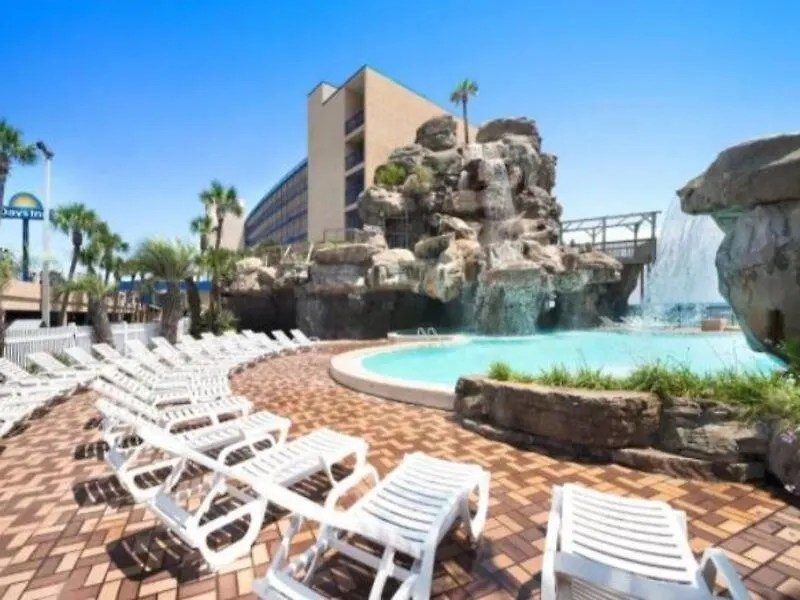 Days Inn By Wyndham Panama City Beach/Ocean Front США