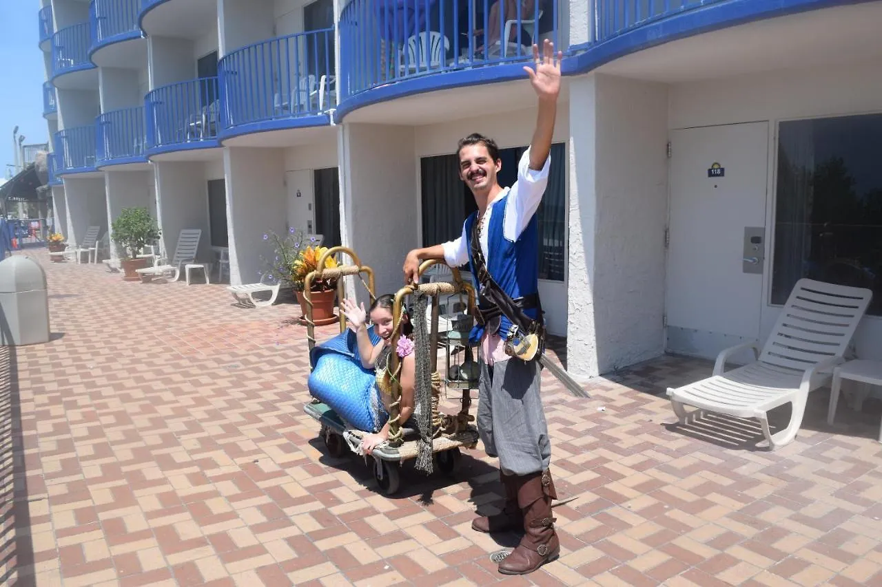 Days Inn By Wyndham Panama City Beach/Ocean Front 3*,  США