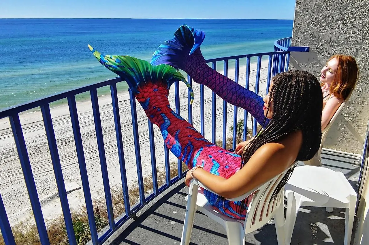 Days Inn By Wyndham Panama City Beach/Ocean Front