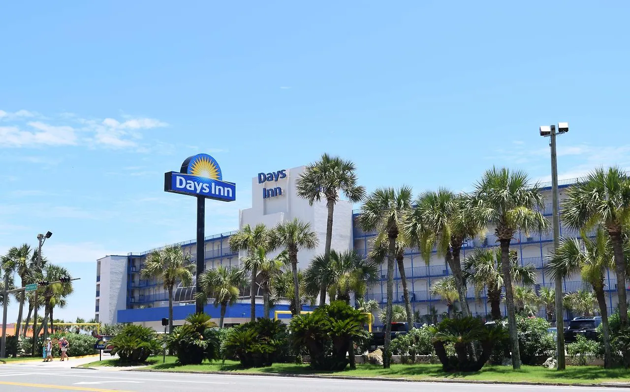 Days Inn By Wyndham Panama City Beach/Ocean Front США