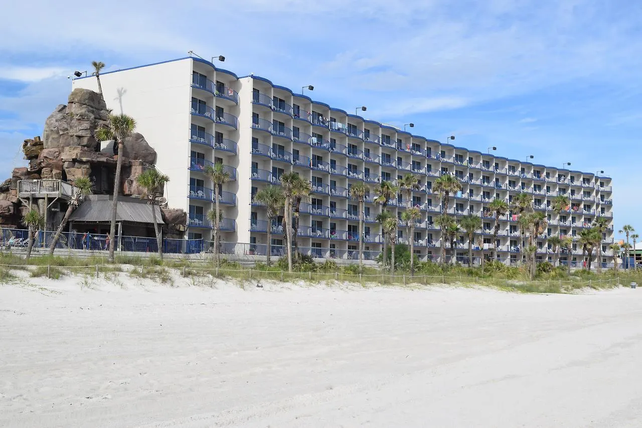 Days Inn By Wyndham Panama City Beach/Ocean Front 3*,