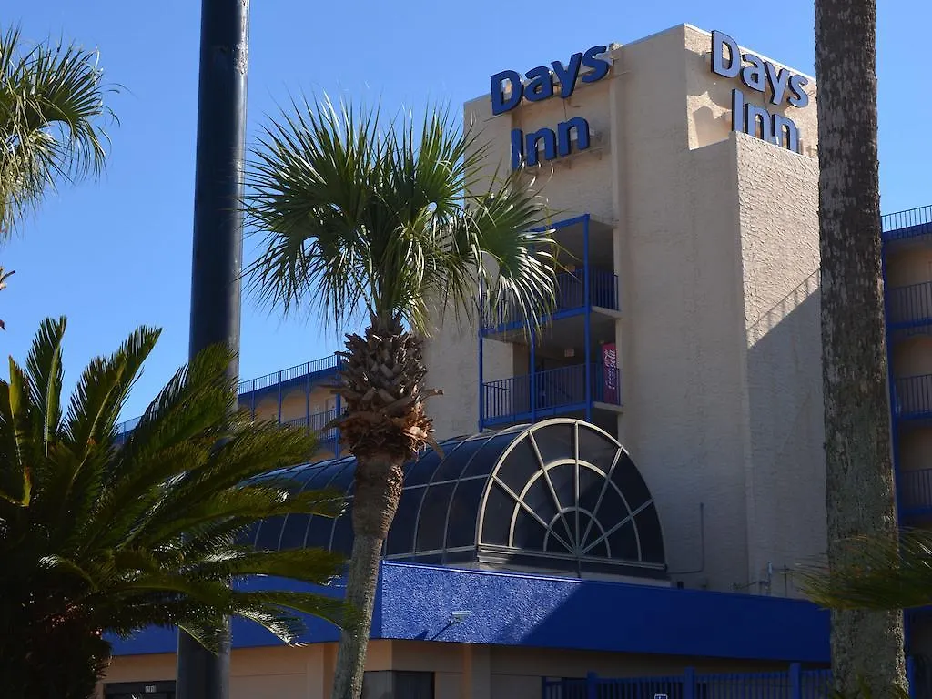 Days Inn By Wyndham Panama City Beach/Ocean Front 3*,  США