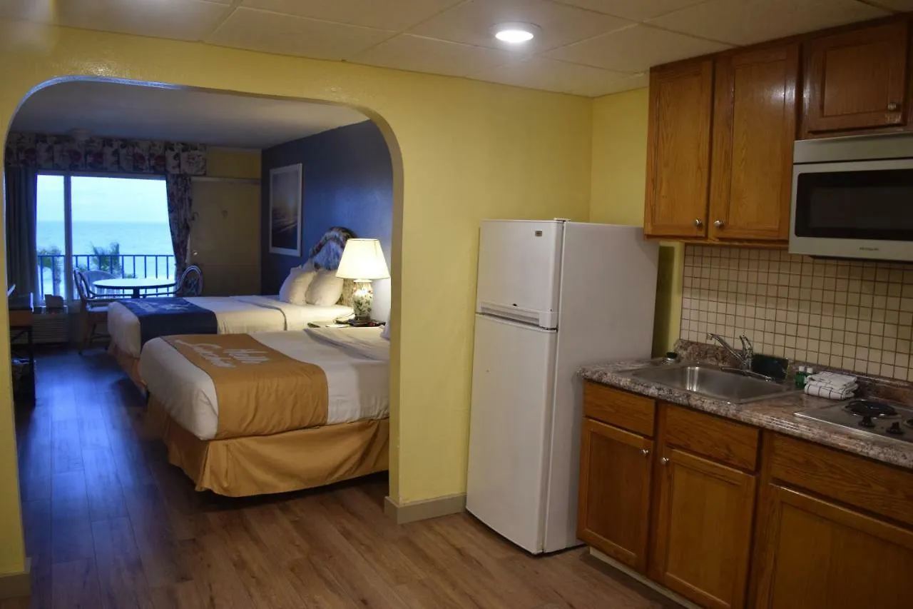 Мотель Days Inn By Wyndham Panama City Beach/Ocean Front